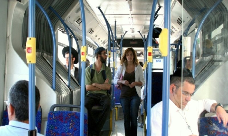 מתחשבים בנכים [צילום: פלאש 90]