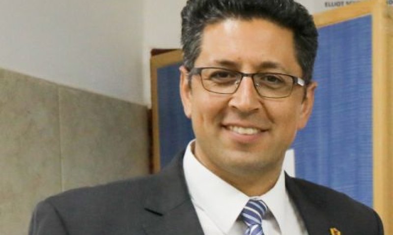 שוחט. קיבל הנחות [צילום: יצחק הררי, פלאש 90]