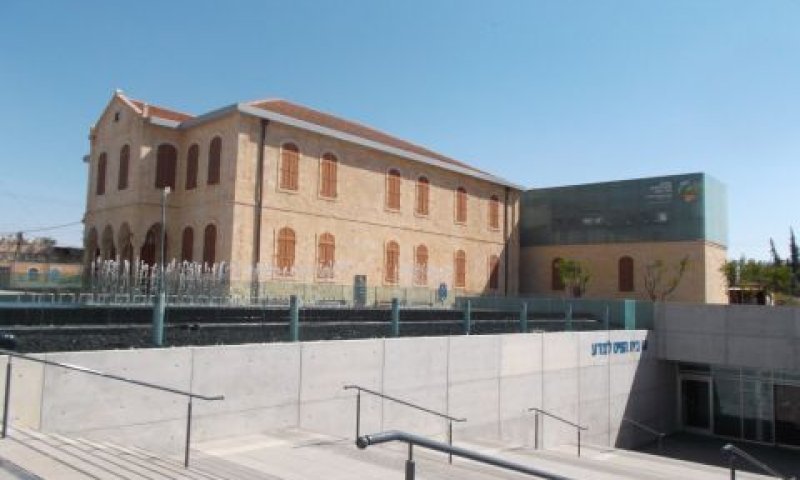 עשרות שינויים והרחבות