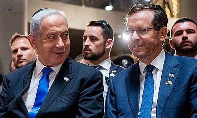 "להימנע מביטויים שמטרתם פוליטית" [צילום: אריה לייב אברמס/פלאש 90]