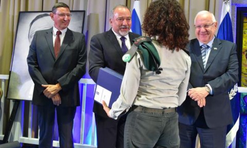 עוד שדה קרב [צילום: אריאל חרמוני]