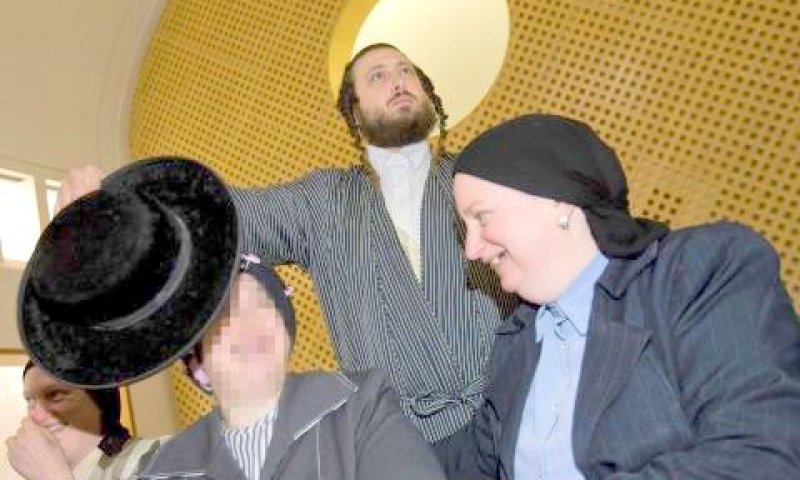 תיק מיוחד [צילום: פלאש 90]
