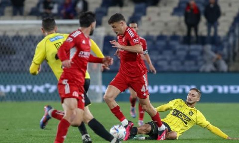 שיקים בוטלו בידי המועדון [צילום: אורן בן-חקון, פלאש 90]