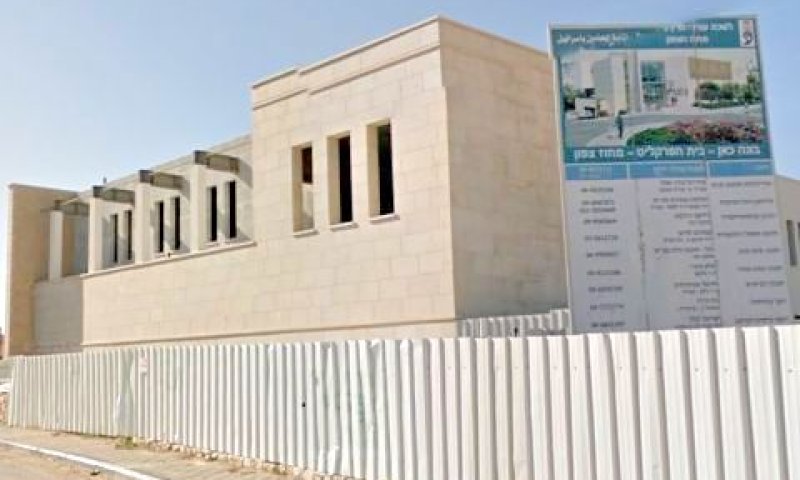 "בנייה ללא היתר" [צילום: סטריט וויו]