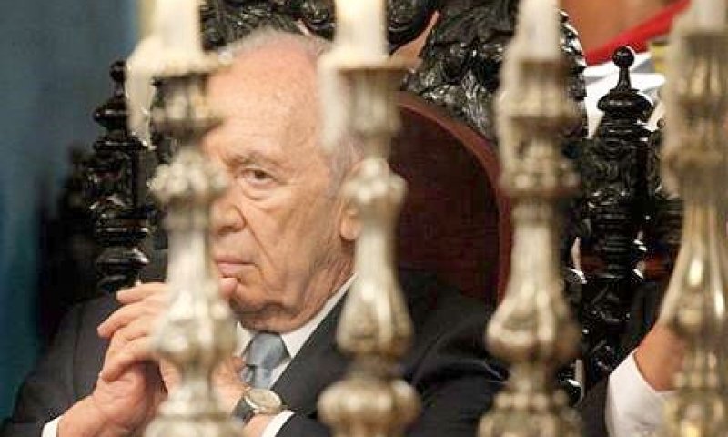 פרס. דבר לא נעשה מאחורי הגב [צילום: AP]