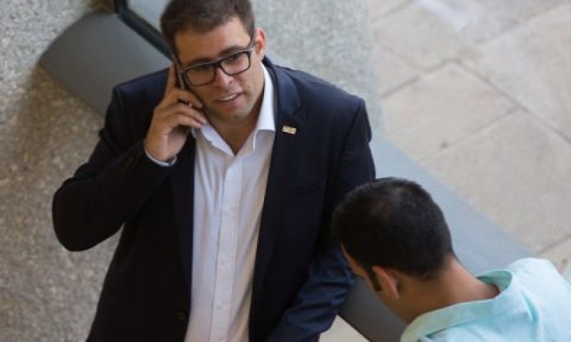 חזן. סירב לתת את הטלפון לבדיקה [צילום: יונתן זינדל/פלאש 90]