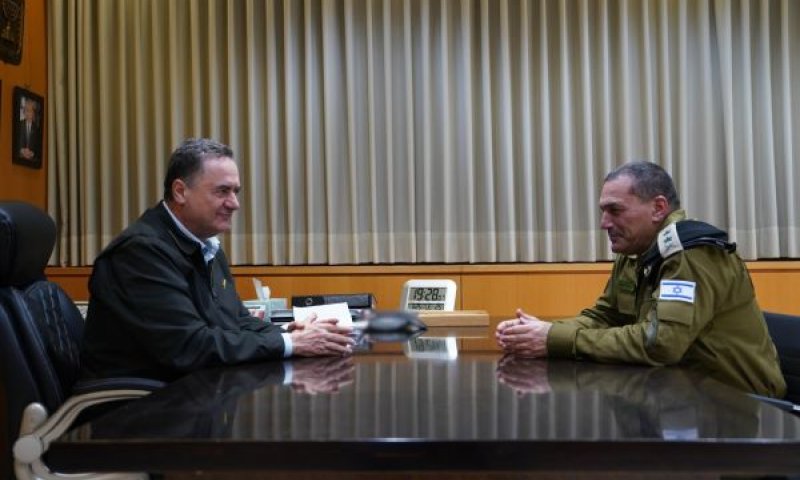 זמיר וכ"ץ. מחוייכים [צילום: אריאל חרמוני]