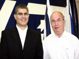חיים רומנו ואיזי בורוביץ' [צילום: סיון פרג´]