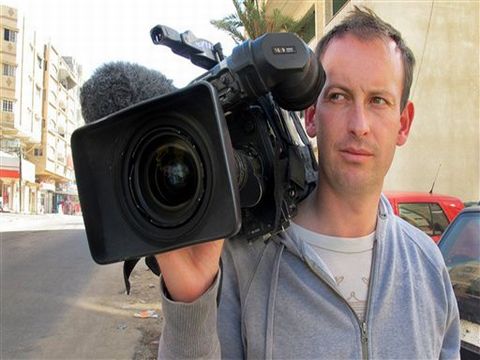 העיתונאי הצרפתי שנהרג מפצצת מרגמה [צילום: AP]