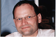 טורבוביץ, נותר במירוץ