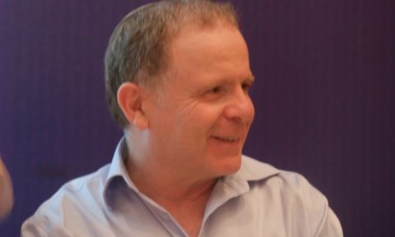 למברגר. "אולי זה תעתוע"