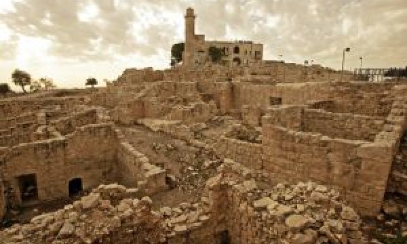 קבר שמואל הנביא [צילום: פלאש 90]