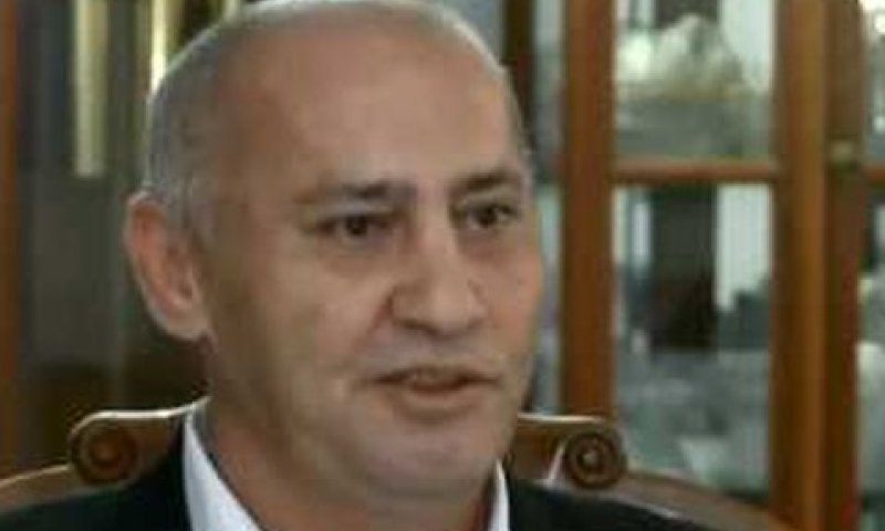 נחשונוב. האשים את יריביו [צילום: יוטיוב]