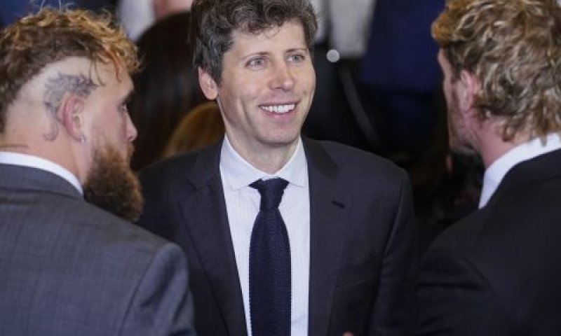 אלטמן בהשבעתו של טראמפ [צילום: AP]