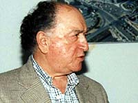 דוד עזריאלי [צילום: בוצ'צ'ו]