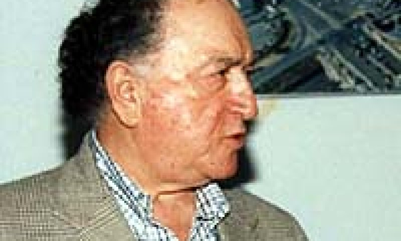 עזריאלי. משכורת אדירה [בוצ&acute;צ&acute;ו]