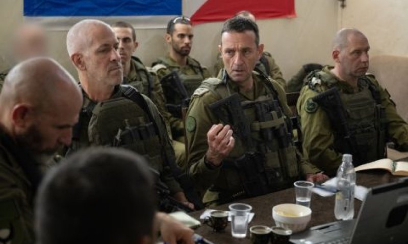 הערכת המצב [צילום: דובר צה''ל]