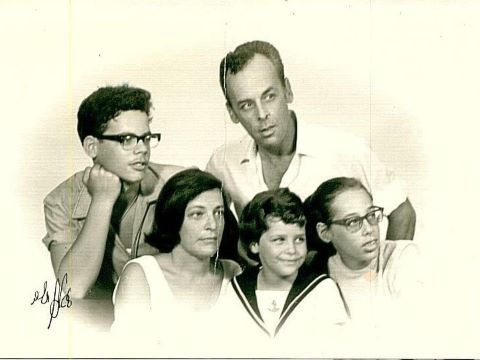 רות רפופורט ומשפחתה 1970 [צילום: באדיבות המשפחה]