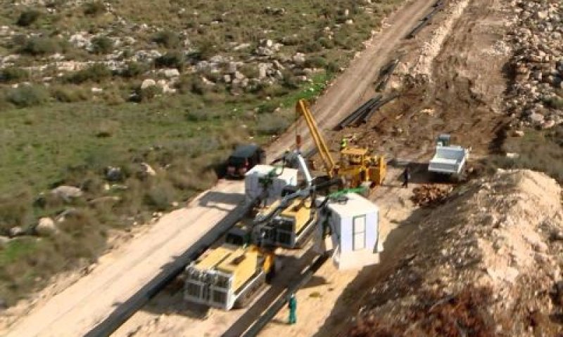 הנחת הצינור לירושלים [צילום: נתג"ז]