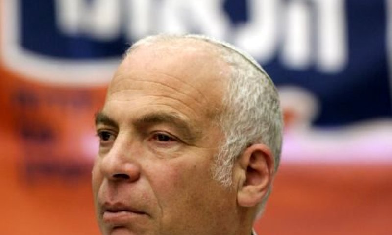 אריאל. גרירת רגליים [צילום: פלאש 90]