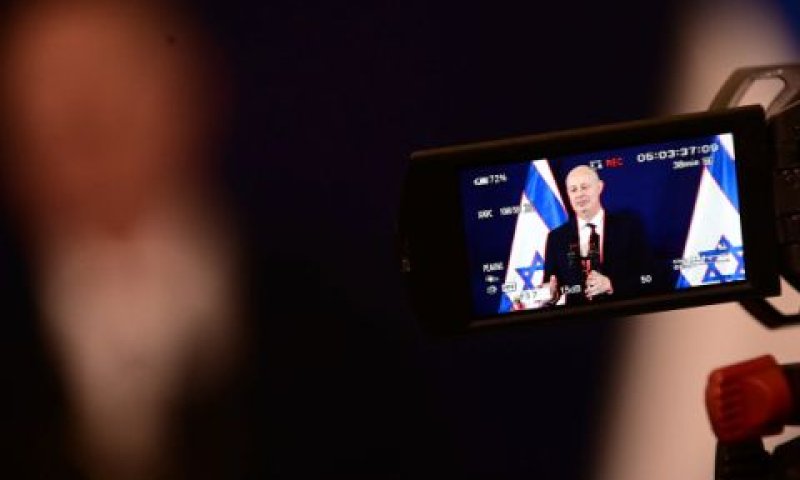 הנגבי. עם לוחם במצב "כאב" [צילום: תומר נויברג/פלאש 90]