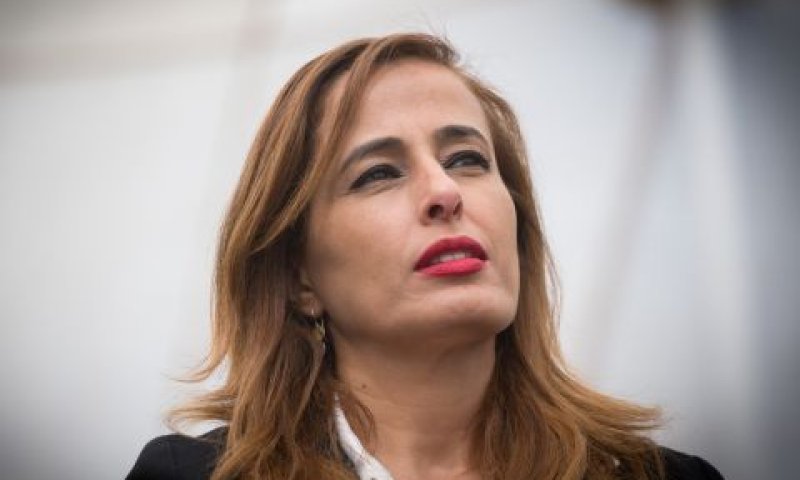 בוקר. אלעד מטנף על ישראל [צילום: מרים אלסטר/פלאש 90]