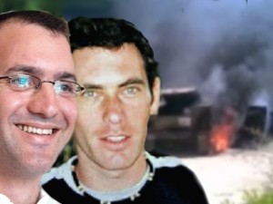 נחשבים מתים בדיווח הדר שפיגל. גולדווסר ורגב [ברקע: ג'יפ ההאמר שממנו נחטפו]