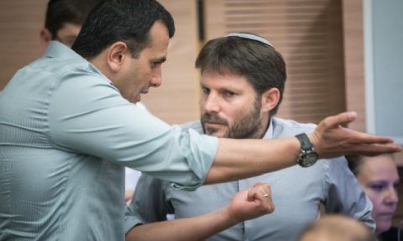 סמוטריץ' בוויכוח עם באב"ד [צילום: יונתן זינדל/פלאש 90]