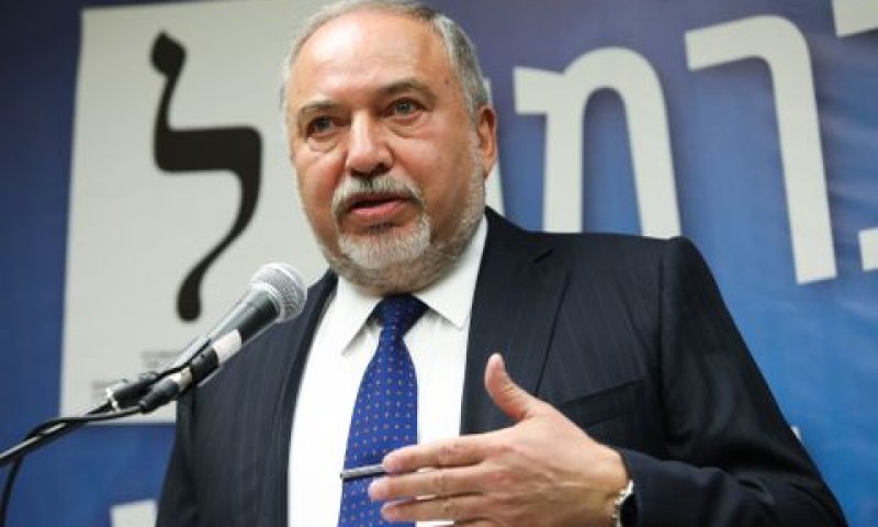ליברמן. עובר למתקפה [צילום: נועם ריבקין פנטון/פלאש 90]