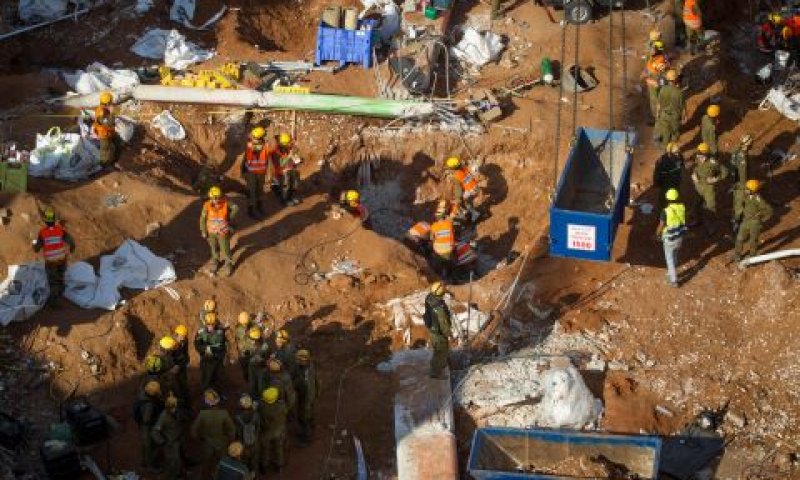 קריסת החניון, ספטמבר 2016 [צילום: מרים אלסטר, פלאש 90]