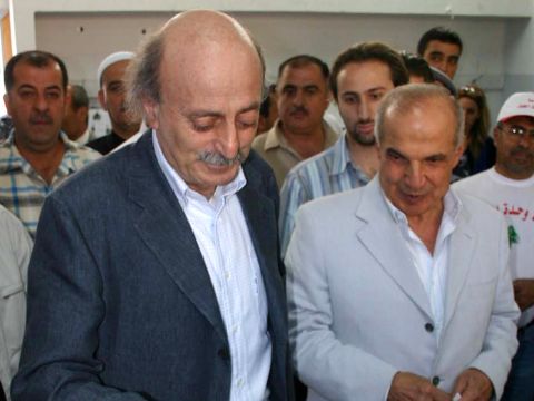 ג'ונבלט מצביע [AP]