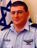 יישאר הזרוע הארוכה, המפקד הנכנס שקדי