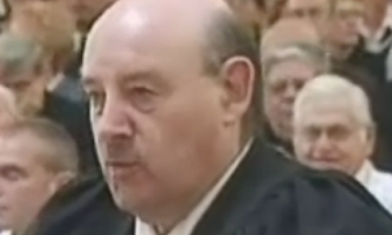 כהן. גם חמישה שכירים עזבו