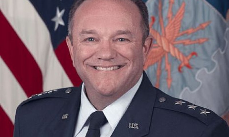 גנרל בְרידלאב [צילום: U.S. Air Force]