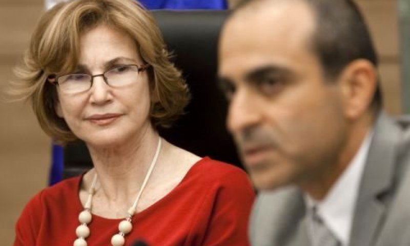 מנכ"ל המשרד רוני גמזו והשרה יעל גרמן [צילום: פלאש 90]