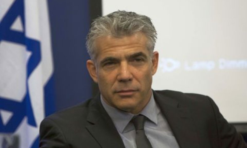 לפיד. תיקון עוול [צילום: פלאש 90]