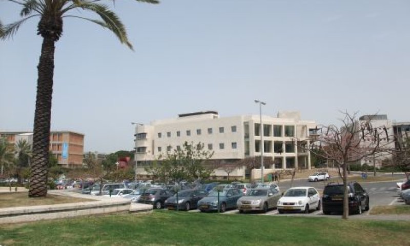 אוניברסיטת ת"א. פגיעה בשירות לאוכלוסיות המוחלשות