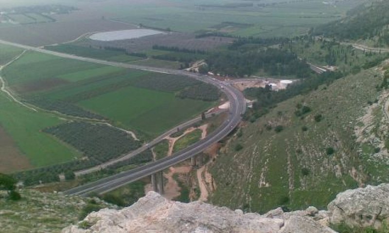 כביש 60 בעמק יזרעאל [צילום: בי"ס מקיף עאלוט]