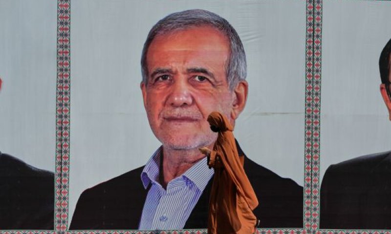 פזשכיאן. קורא להסכם [צילום: אנג'ום נאוויד/AP]