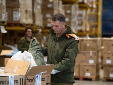 משלחת החילוץ מתארגנת ליציאה [צילום: דובר צה''ל]