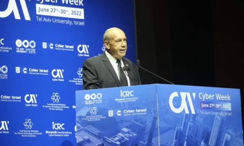 אנגלמן. "חיים בתוך תכנית עולמית של 'האח הגדול" [צילום: שבוע הסייבר אוניברסיטת תל אביב]