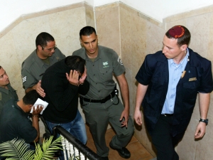 אח החשוד באינוס אחותו בבית שמש[צילום: פלאש 90]