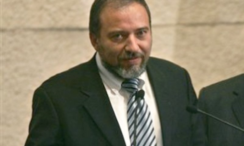 ליברמן. קיבל את הכסף [צילום: AP]