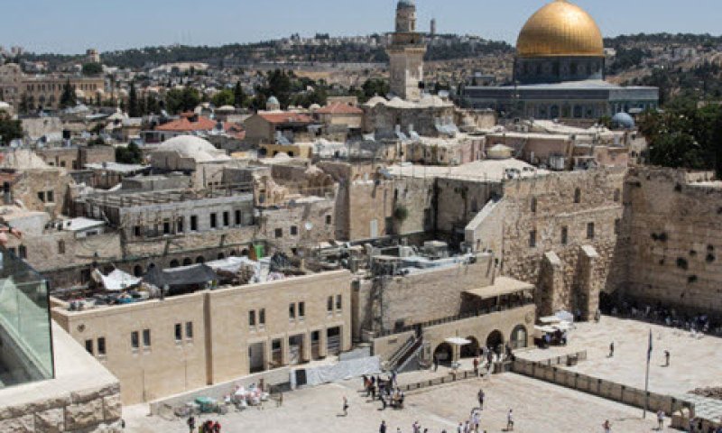 המקום מוסיף חומרה [צילום: ז'אק ווג'גרס, פלאש 90]