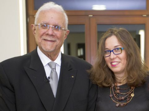ד"ר נאצר קוטבי והבימאית הישראלית, טליה פינקל [צילום: חן ליאופולד/פלאש 90]
