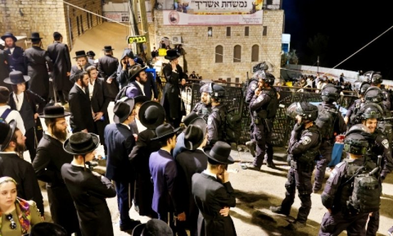 החגיגות במירון. רק 35% ממספר החוגגים המצומצם המתוכנן [צילום: דוד כהן, פלאש 90]