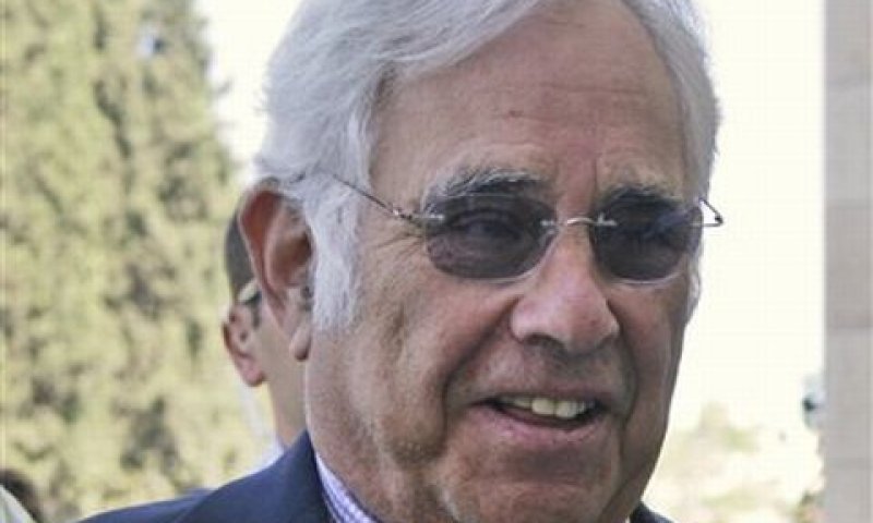 שורה ארוכה של עדי תביעה [צילום: AP]