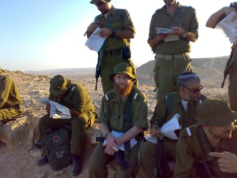 [צילום: מחלקה ראשונה]