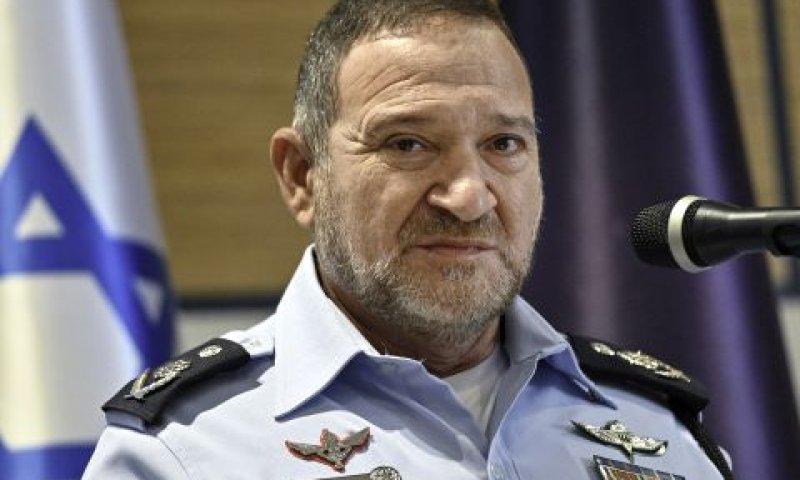 המפכ"ל שבתאי. "הפרטים אינם נכונים" [צילום: מיכאל גילעדי/פלאש 90]