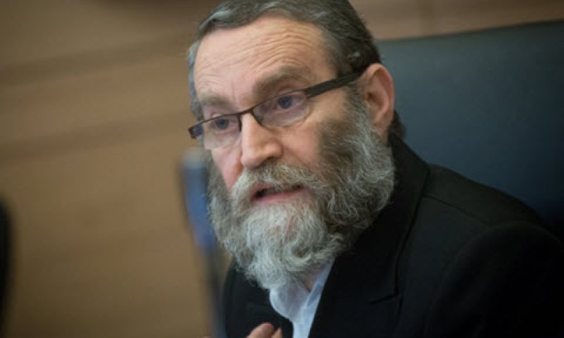 גפני. קיצוץ בבשר החי [צילום: מרים אלסטר/פלאש 90]